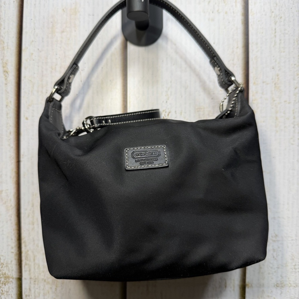 COACH #C042-8668 Black Nylon Purse Shoulder Bag Hobo